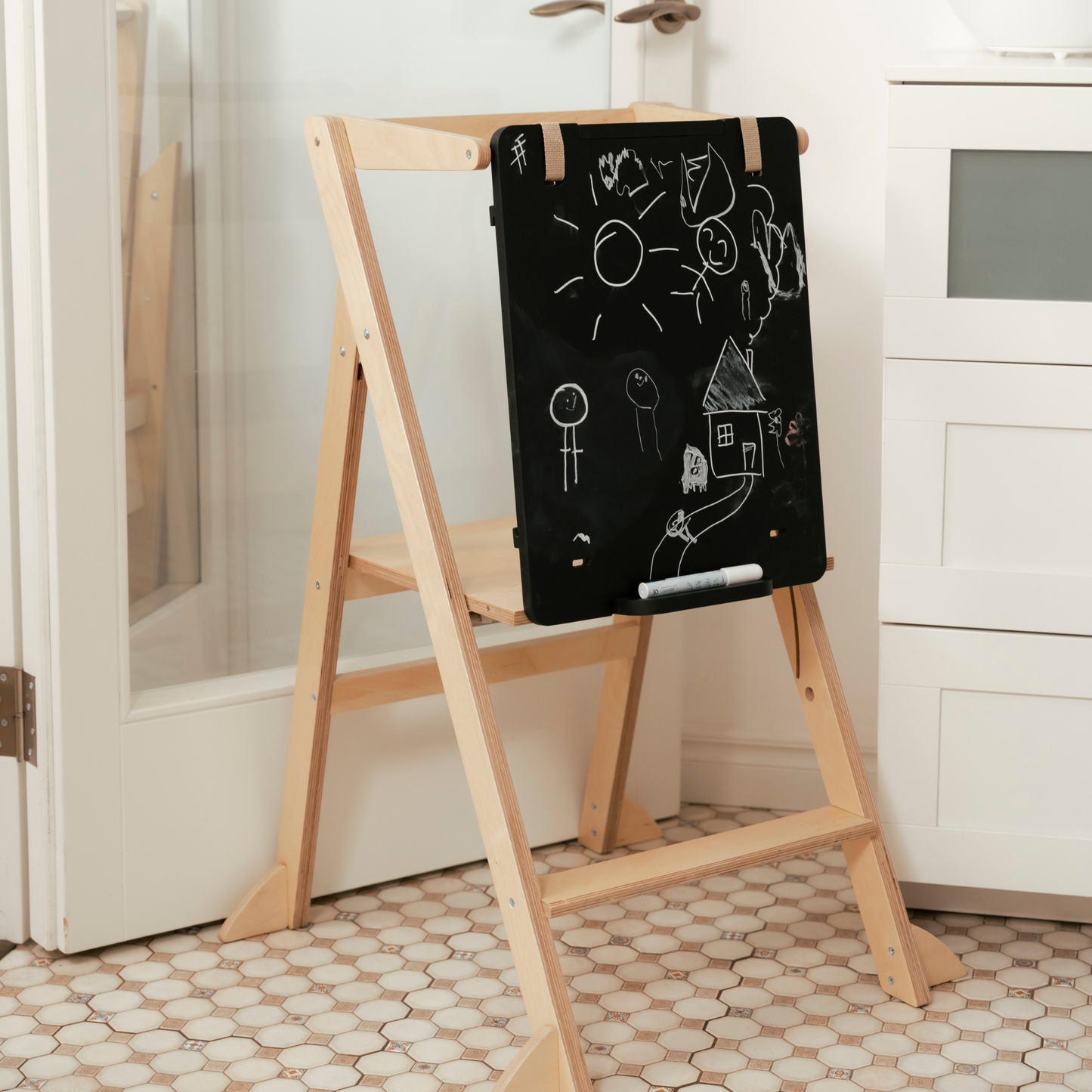 STEP'n'FOLD • Foldable helper tower with adjustable height