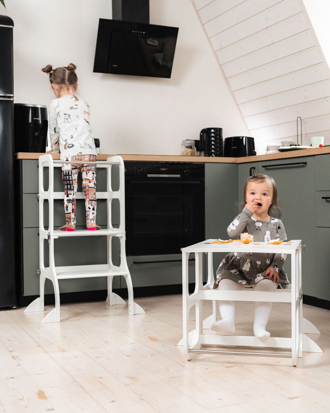 Meet helper tower - table STEP'n'SIT®.