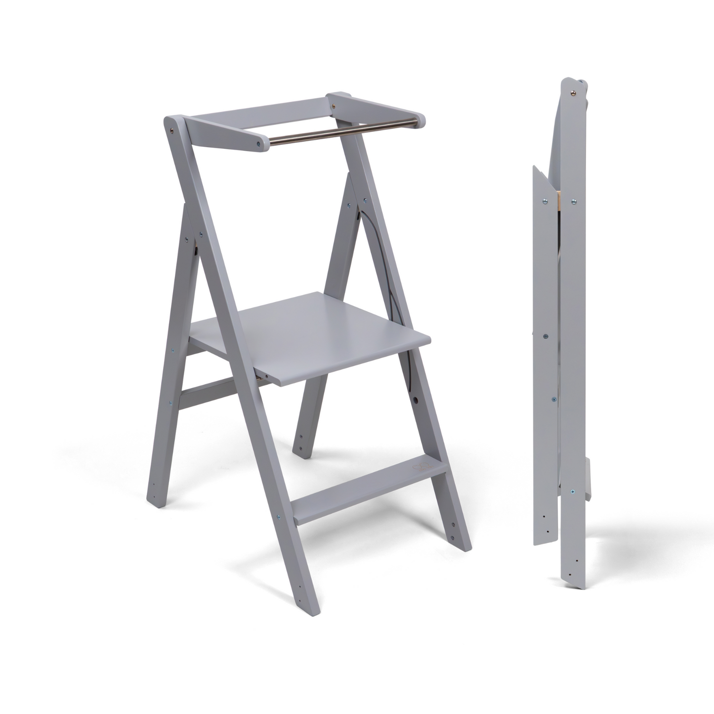 STEP'n'FOLD • Foldable helper tower with adjustable height