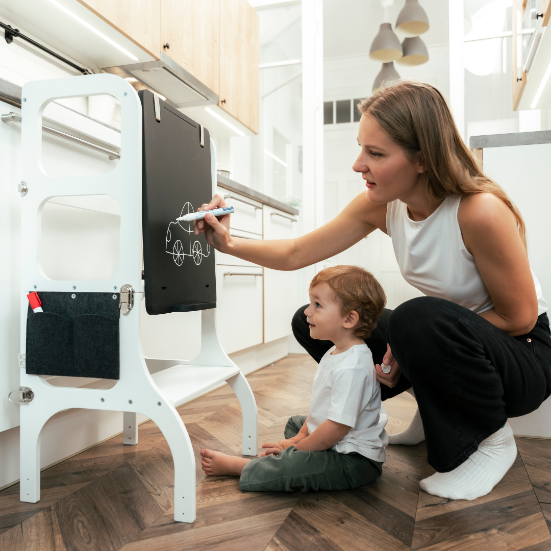 Tavola da Disegno Doppia Faccia • Accessorio per Torri Montessori e Giochi da Arrampicata