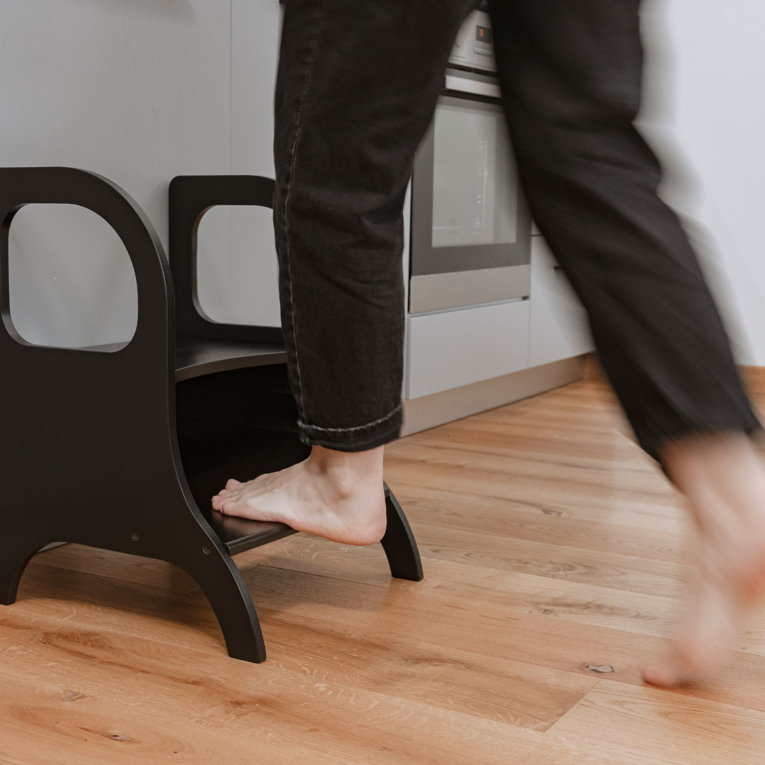 MIIMO • Adjustable height step stool / exhibition model