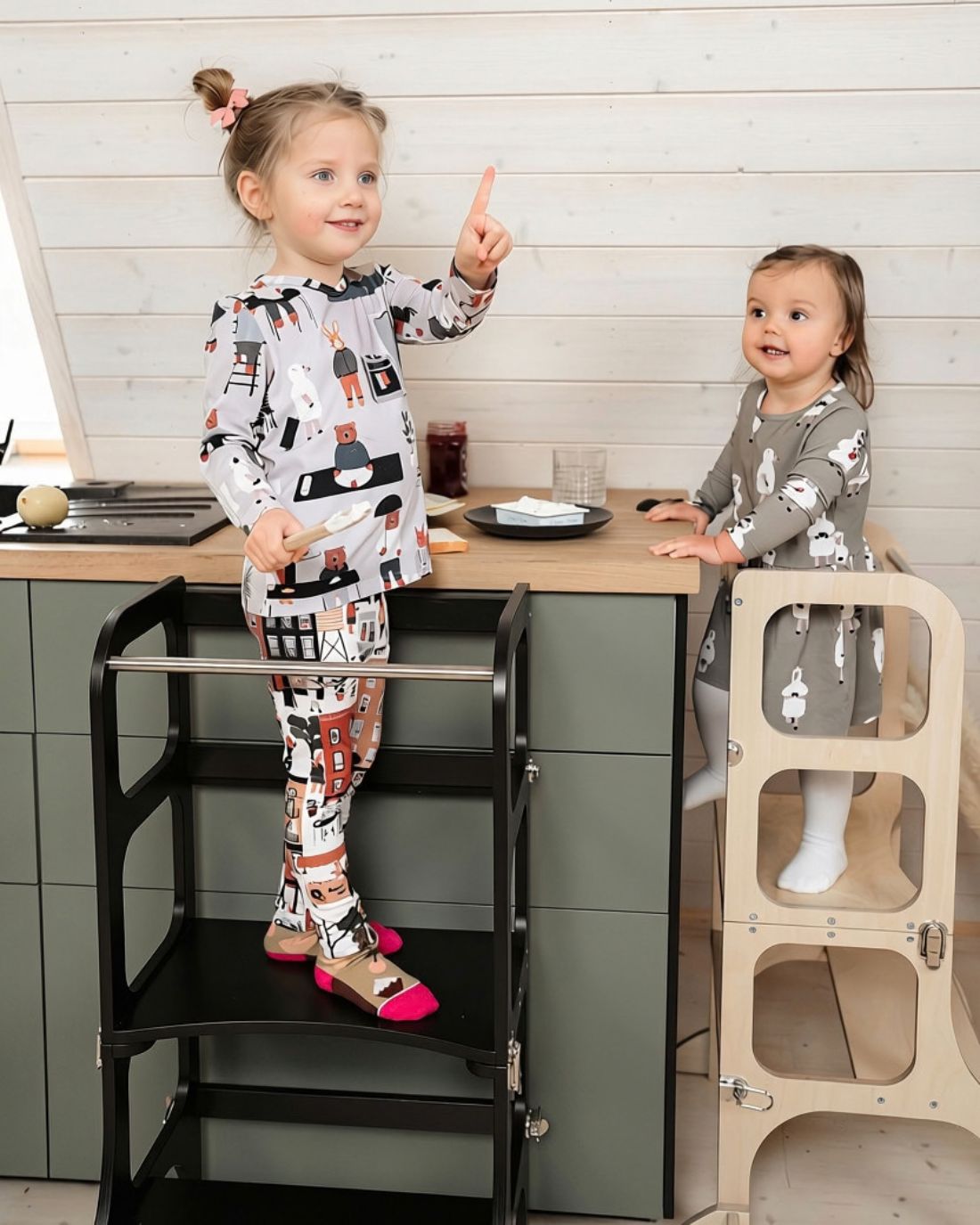 Meet helper tower - table STEP'n'SIT®.