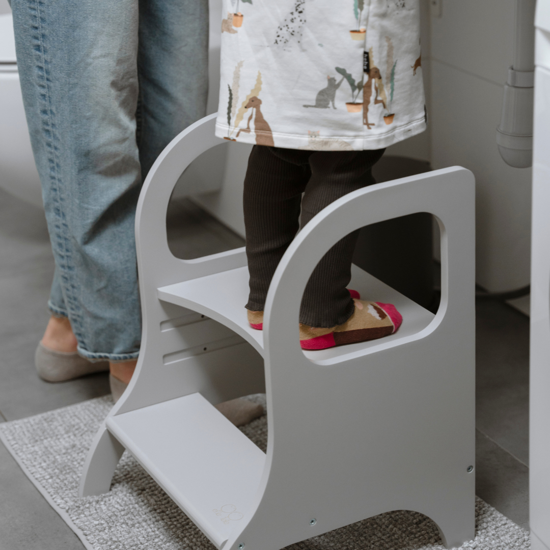 MIIMO • Adjustable height step stool / exhibition model